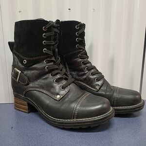 Taos Crave Boots Women Size 38 Or 7.5 US Black Leather And Suede Buckle Ankle